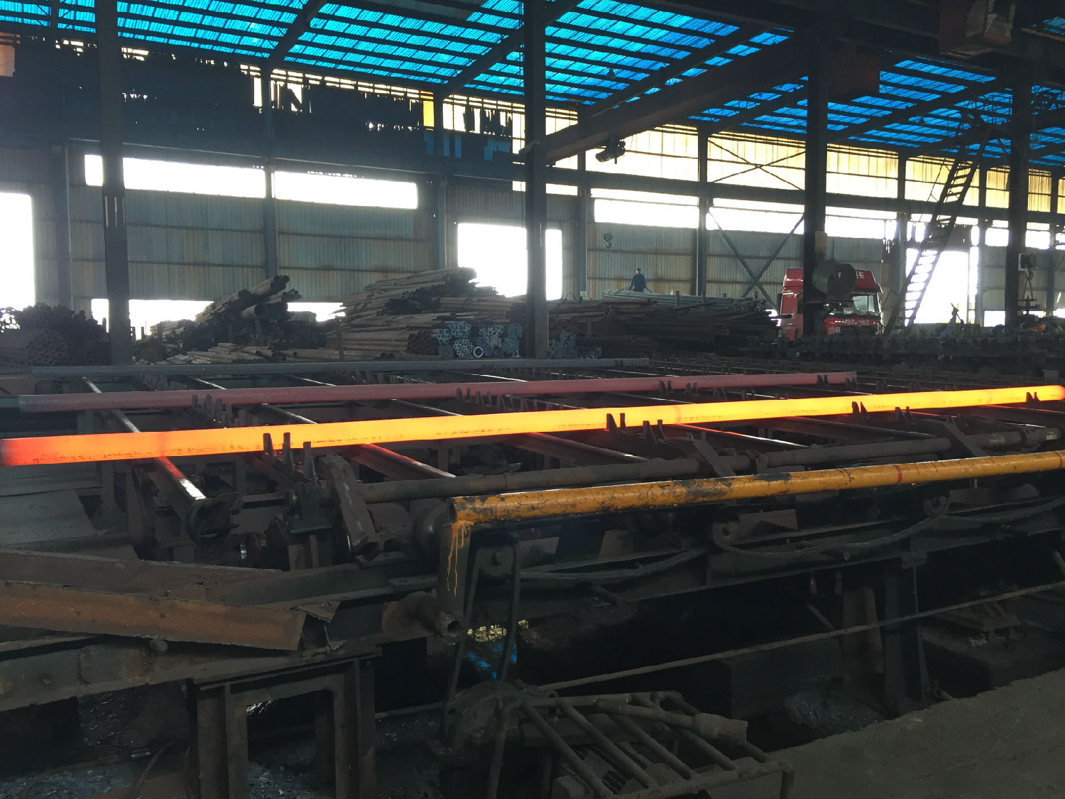 安徽无缝钢管厂家生产线